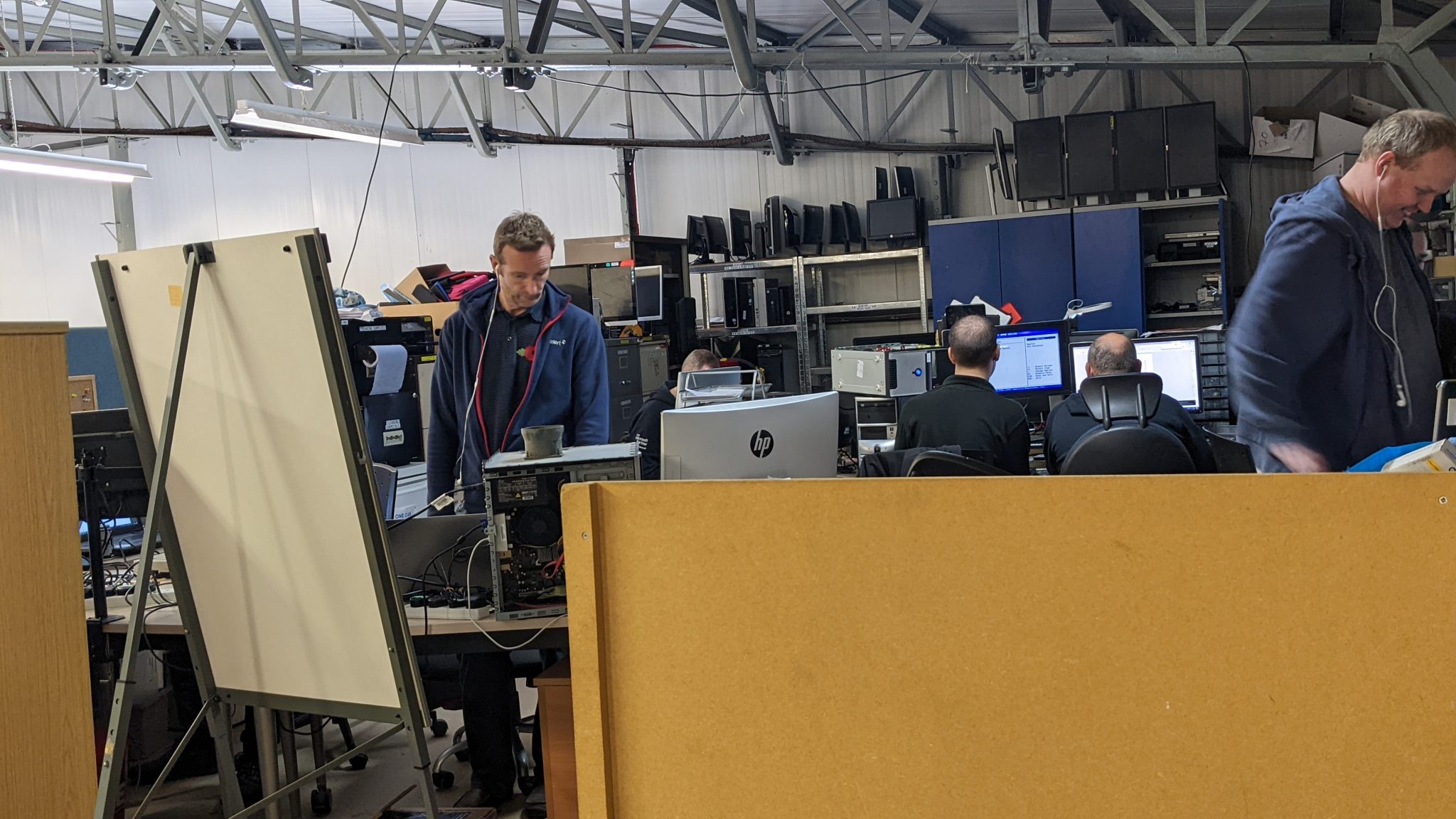 IT ReUse Community Furniture Stores